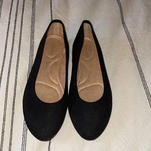 Black flats!